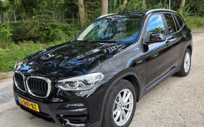 BMW X3 330e